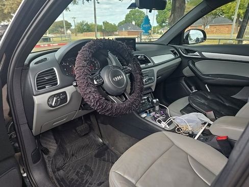 Used 2018 Audi Q3 2.0T Premium image 12