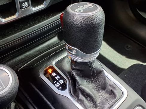 Used 2019 Jeep Wrangler Unlimited Sport S AWD/4WD image 30