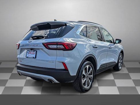 Used 2025 Ford Escape Platinum image 6