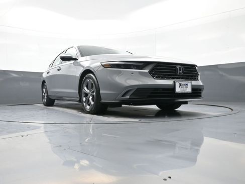 Certified 2025 Honda Accord EX-L image 27