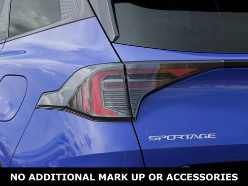 New 2026 Kia Sportage SX FWD image 11