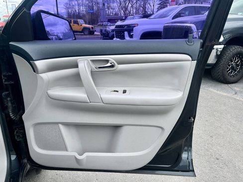 Used 2007 Saturn Outlook XE w/ Preferred Pkg image 17