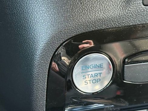 New 2026 Ford Escape ST-Line w/ Tech Pack #1 AWD/4WD image 17