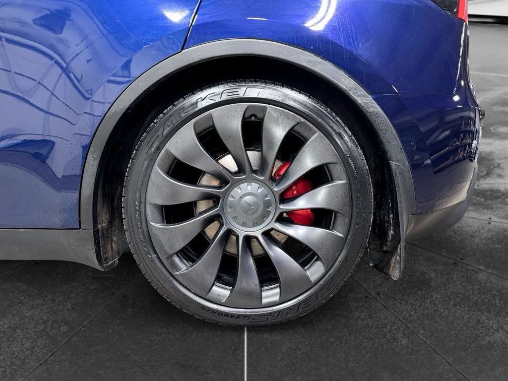 Used 2022 Tesla Model Y Performance AWD/4WD image 32
