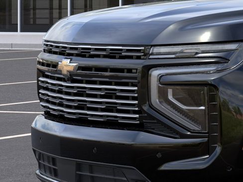 New 2026 Chevrolet Suburban High Country image 13