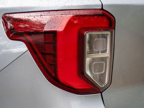 Used 2022 Ford Explorer ST w/ Equipment Group 401A AWD/4WD image 11
