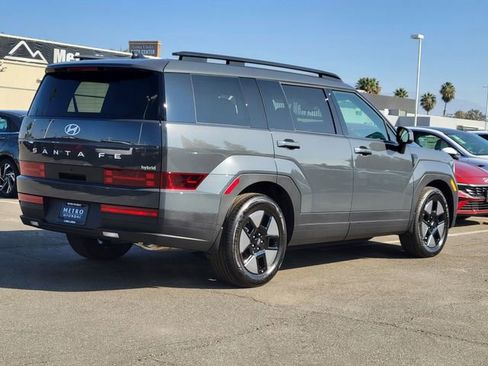 New 2026 Hyundai Santa Fe SEL FWD image 2
