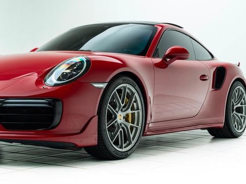 Used 2018 Porsche 911 Turbo S image 10