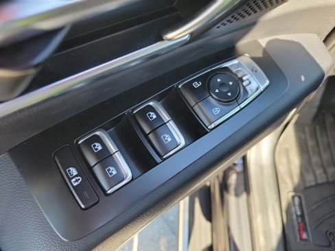 Certified 2021 Kia Telluride EX w/ EX Premium Package image 16