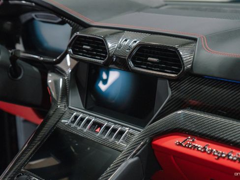 Used 2019 Lamborghini Urus image 27