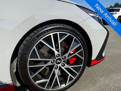 Used 2023 Hyundai Elantra N w/ Preferred Accessory Package FWD image 8