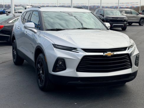 Used 2022 Chevrolet Blazer LT image 3