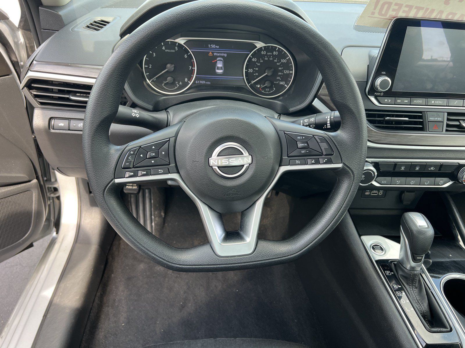 Used 2024 Nissan Altima 2.5 SV FWD image 13