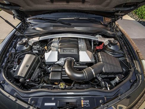 Used 2015 Chevrolet Camaro SS w/ SS Performance Package RWD image 15