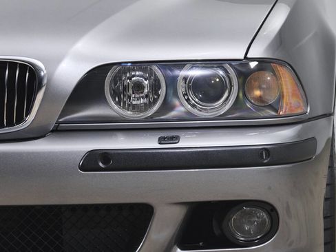 Used 2003 BMW M5 image 16