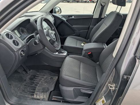Used 2012 Volkswagen Tiguan S image 2