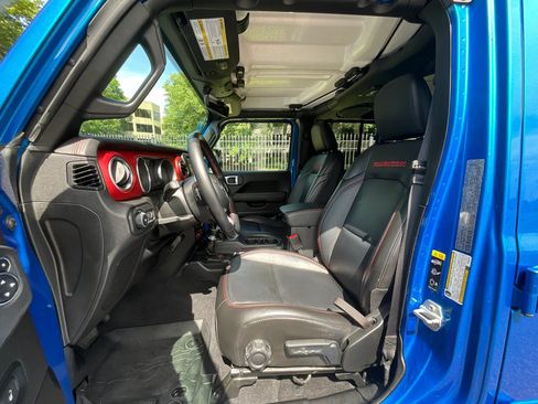 Used 2021 Jeep Wrangler Unlimited Rubicon AWD/4WD image 10