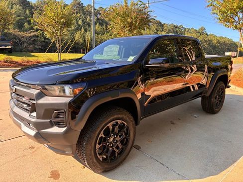 New 2026 Chevrolet Colorado Trail Boss AWD/4WD image 14