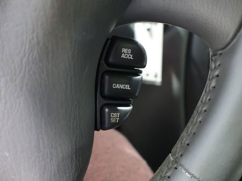 Used 2003 Oldsmobile Alero GL FWD image 30