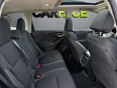 Used 2023 Subaru Forester Premium AWD/4WD image 19
