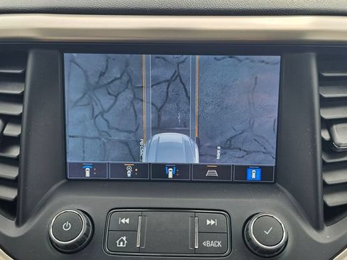 Used 2022 GMC Acadia Denali w/ GMC Pro Grade Package AWD/4WD image 22