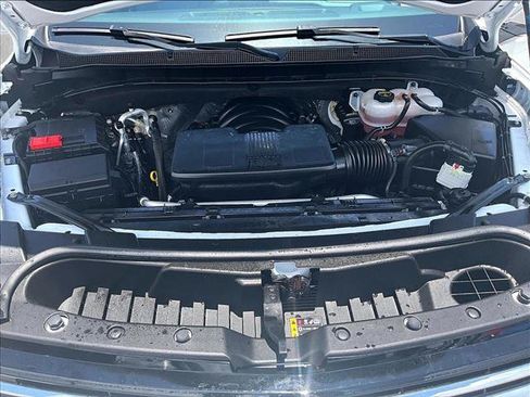 Used 2025 Chevrolet Tahoe LT RWD image 11