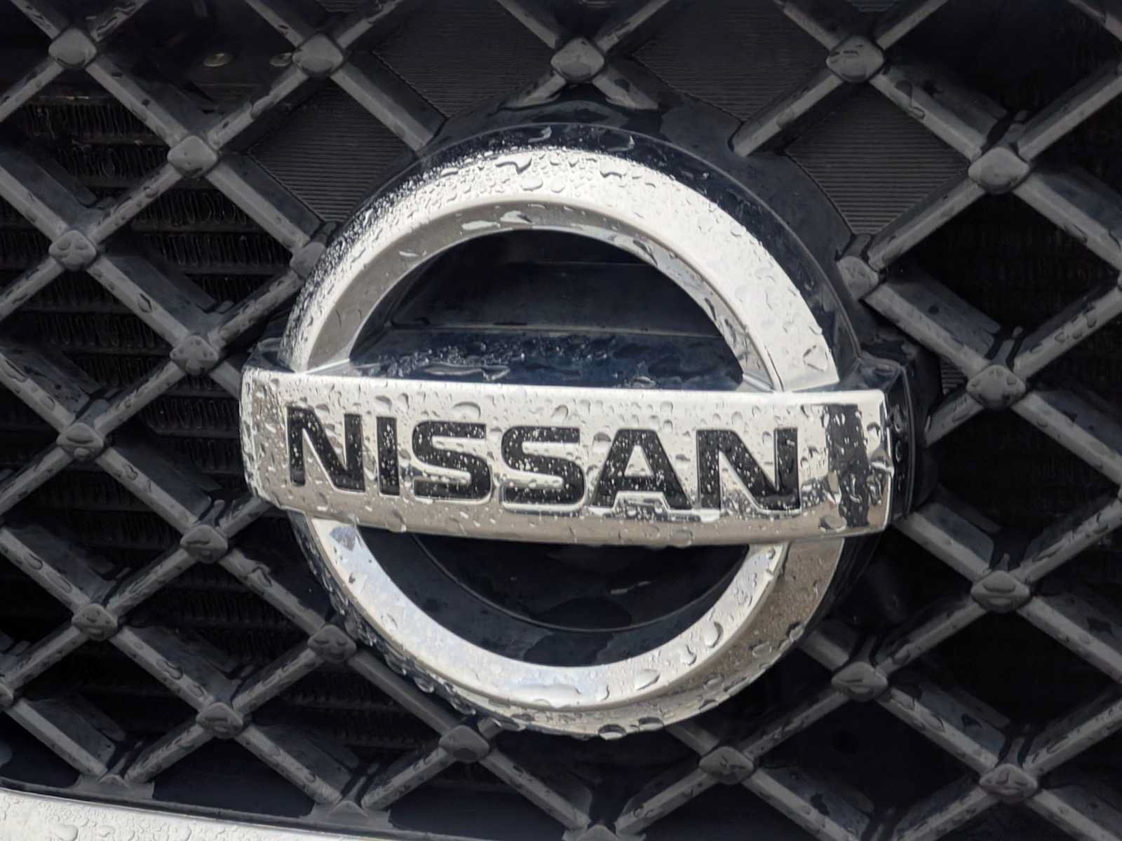 Used 2013 Nissan Frontier PRO-4X AWD/4WD image 11