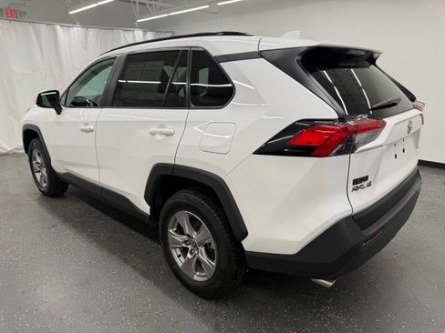 Certified 2025 Toyota RAV4 XLE AWD/4WD image 4