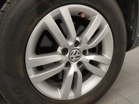 Used 2017 Volkswagen Tiguan S AWD/4WD image 31