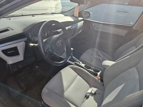 Used 2016 Toyota Corolla LE FWD image 7