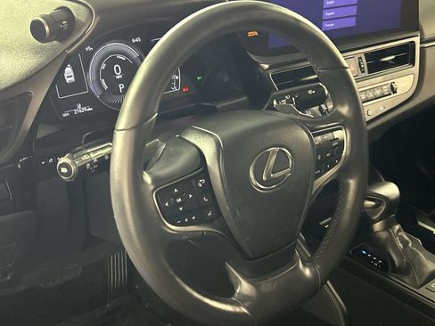 Used 2025 Lexus ES 300h w/ Premium Package FWD image 14