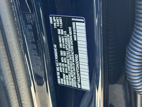 Certified 2026 Porsche Cayenne AWD/4WD image 36