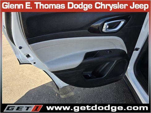 Certified 2023 Jeep Compass Limited image 26