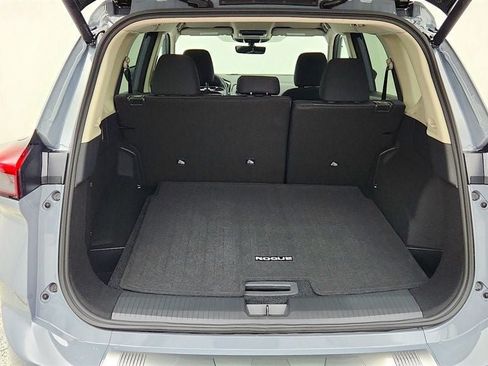 Used 2026 Nissan Rogue SV FWD image 19
