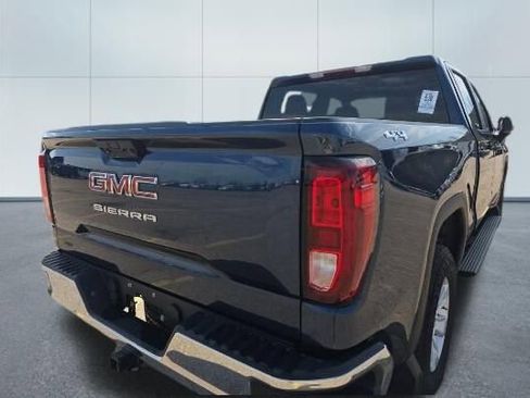 Used 2023 GMC Sierra 1500 Pro w/ Pro Value Package AWD/4WD image 3