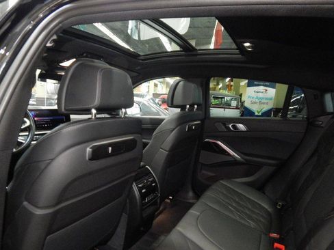 Used 2025 BMW X6 xDrive40i image 37