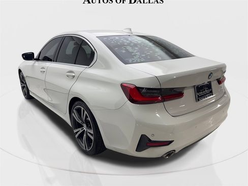 Used 2019 BMW 330i Sedan w/ Driving Assistance Package image 9
