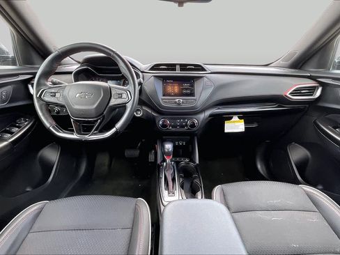 Used 2022 Chevrolet TrailBlazer RS FWD image 15