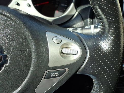 Used 2011 Nissan Juke SV image 22