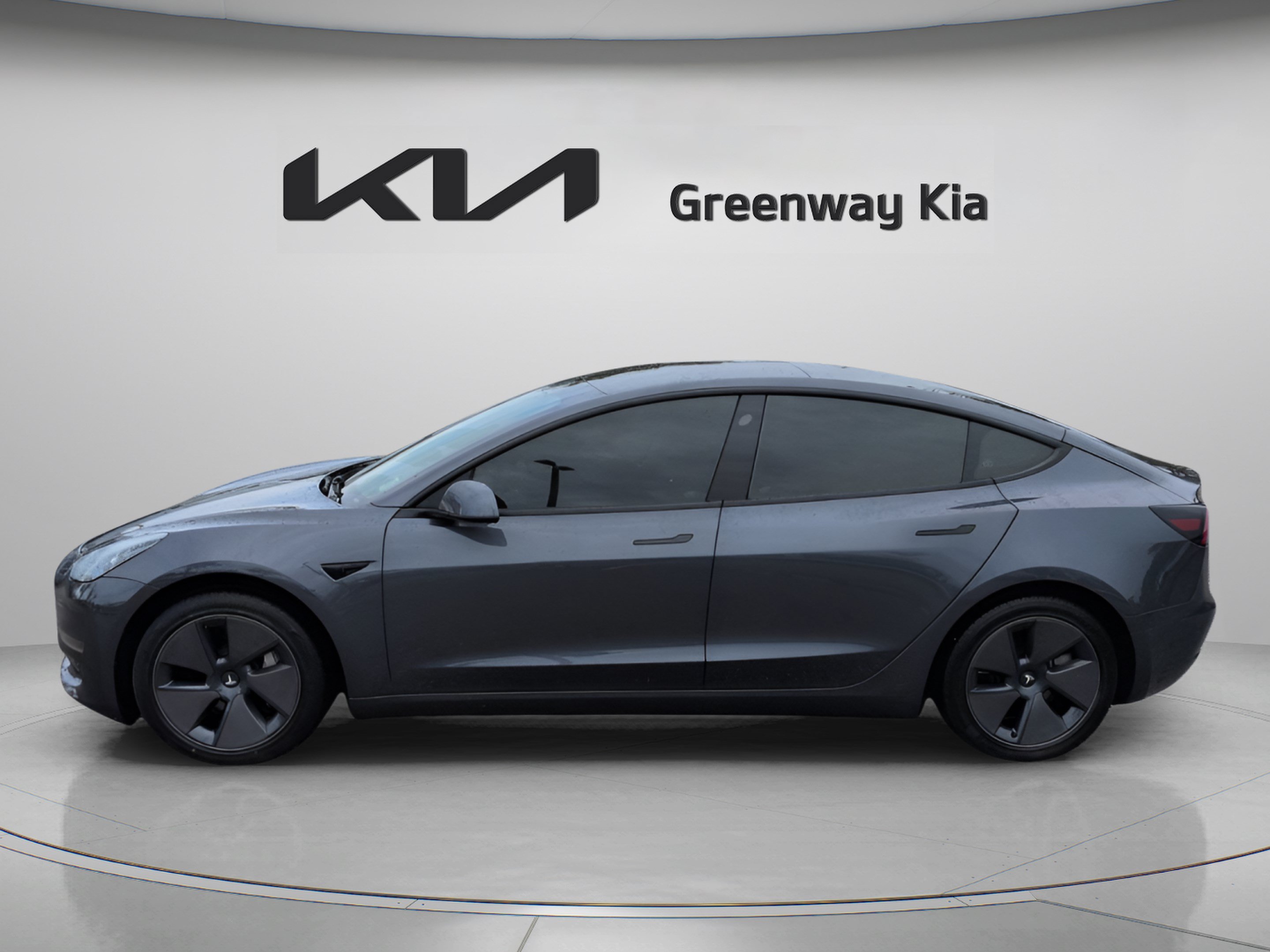 Used 2023 Tesla Model 3 Standard Range RWD image 9