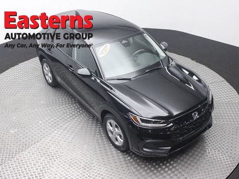 Used 2024 Honda HR-V LX image 3