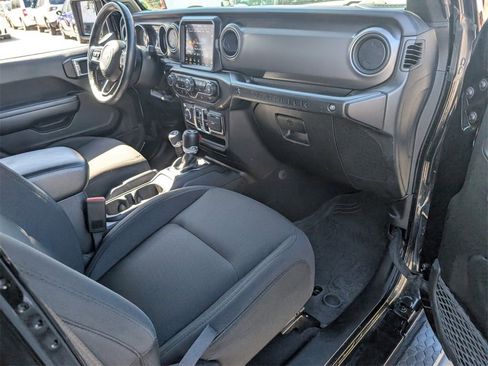 Certified 2022 Jeep Wrangler Unlimited Sport w/ Sun And Sound Package image 15