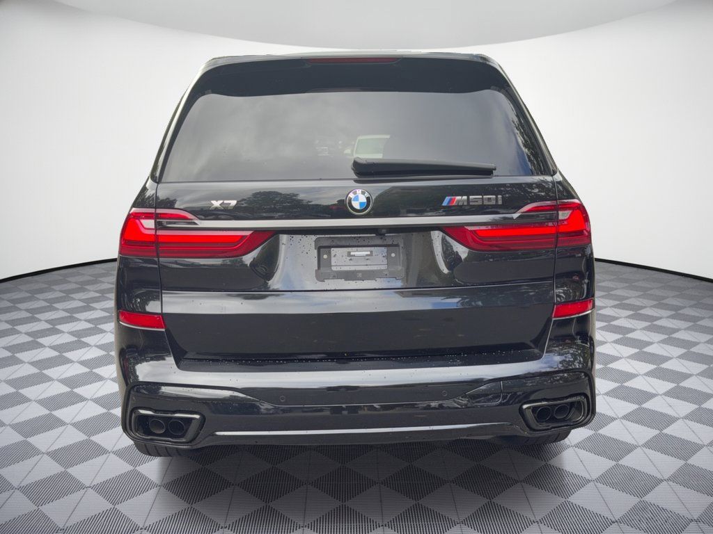 Used 2022 BMW X7 M50i AWD/4WD image 11
