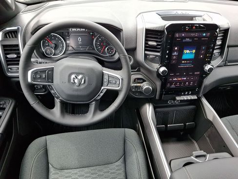 New 2026 RAM 1500 Big Horn AWD/4WD image 8