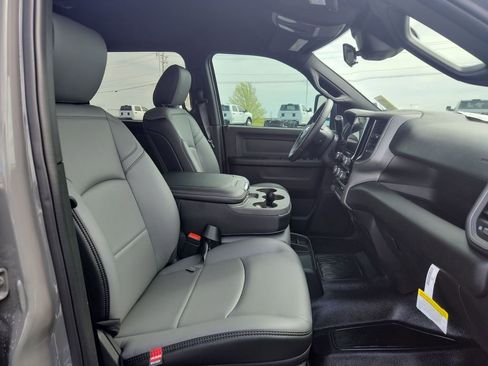 New 2026 RAM 3500 Tradesman AWD/4WD image 21