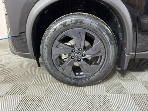 New 2026 Nissan Rogue SV FWD image 10