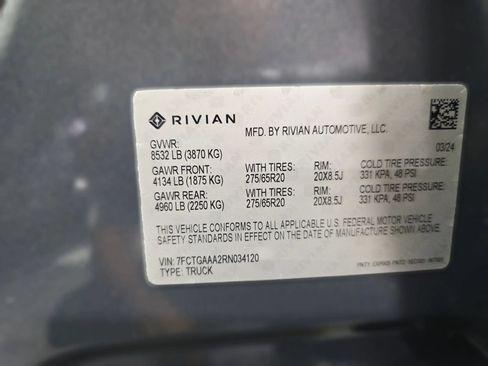 Used 2024 Rivian R1T Adventure AWD/4WD image 16