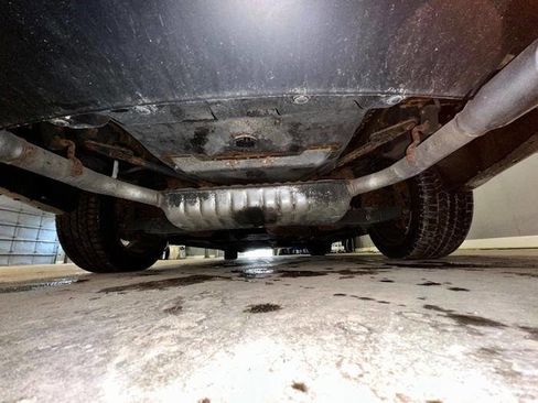 Used 2011 Chrysler 200 S FWD image 15