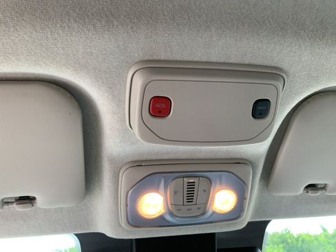 Used 2025 RAM ProMaster 2500 w/ Convenience Group FWD image 27