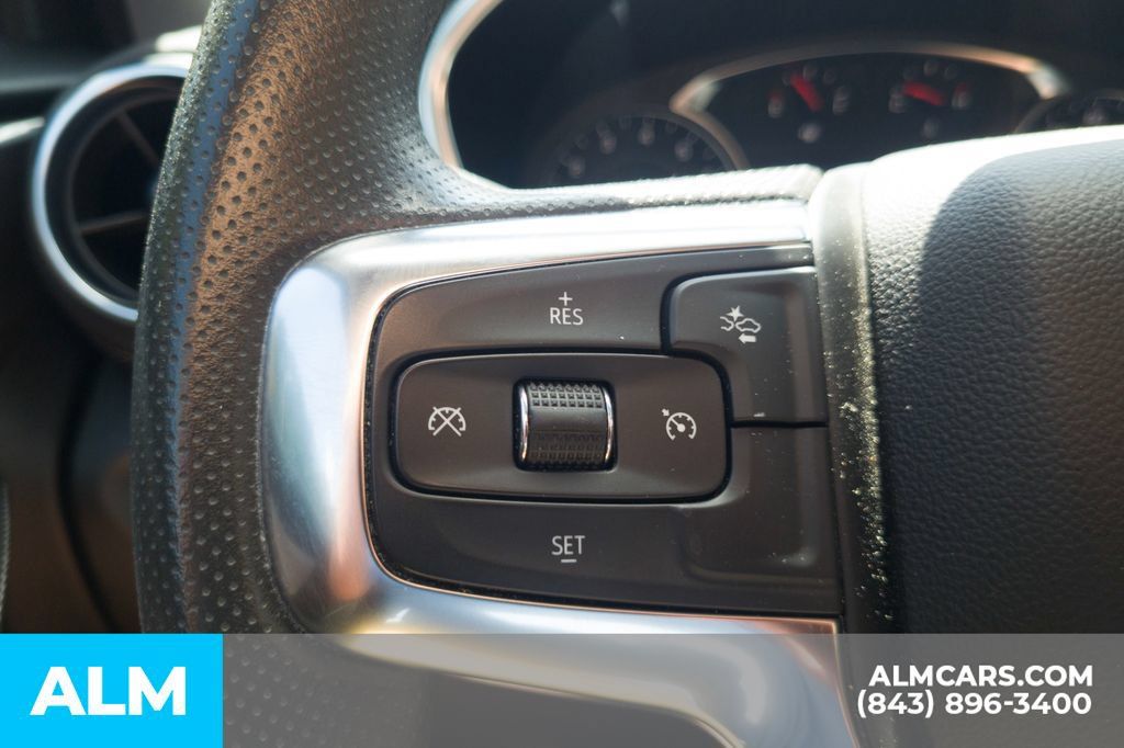 Used 2024 Chevrolet Blazer LT FWD image 12